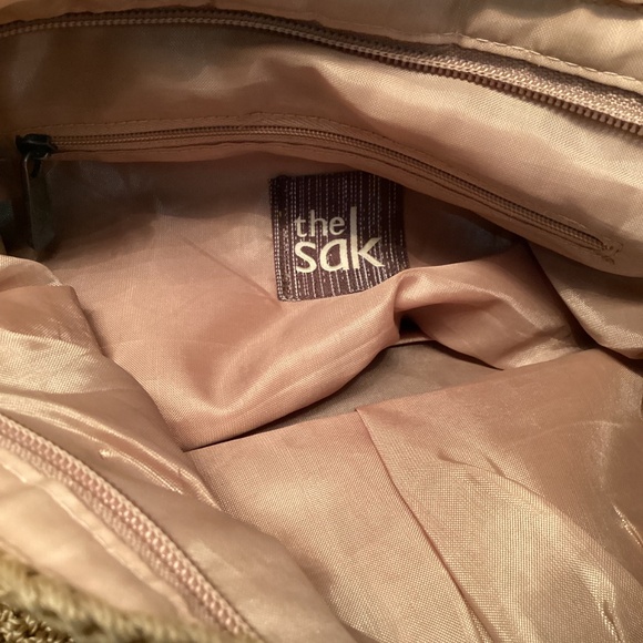 The Sak Crossbody with Lined Fold-Over Flap - Picture 15 of 16